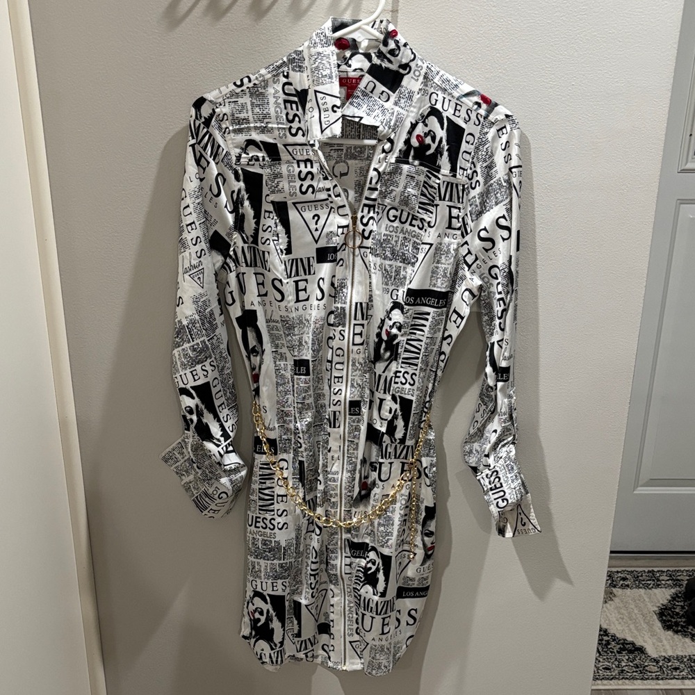 Guess Monochrome Graphic Print Dress